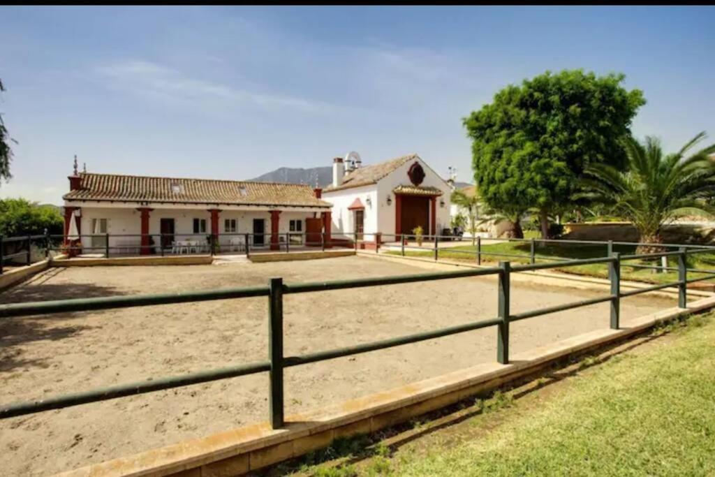 Casa rural Mijas. Cerca playa y montaña con jardín Fuengirola Exterior foto