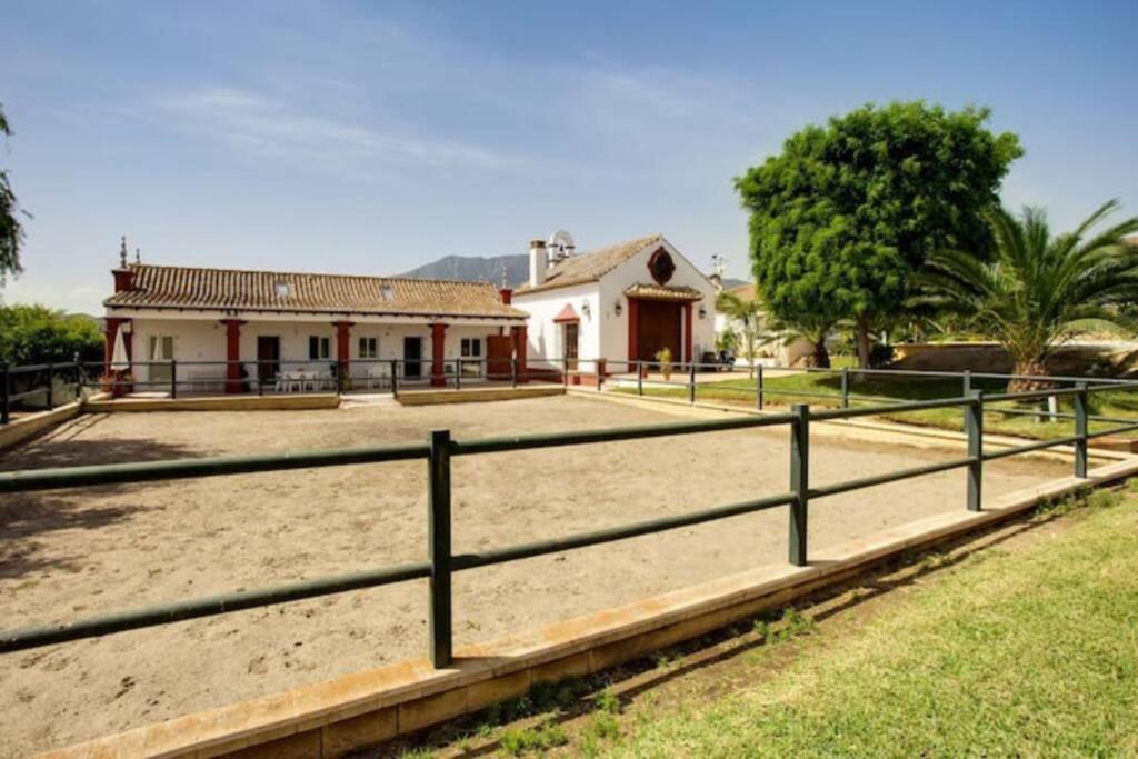 Casa rural Mijas. Cerca playa y montaña con jardín Fuengirola Exterior foto